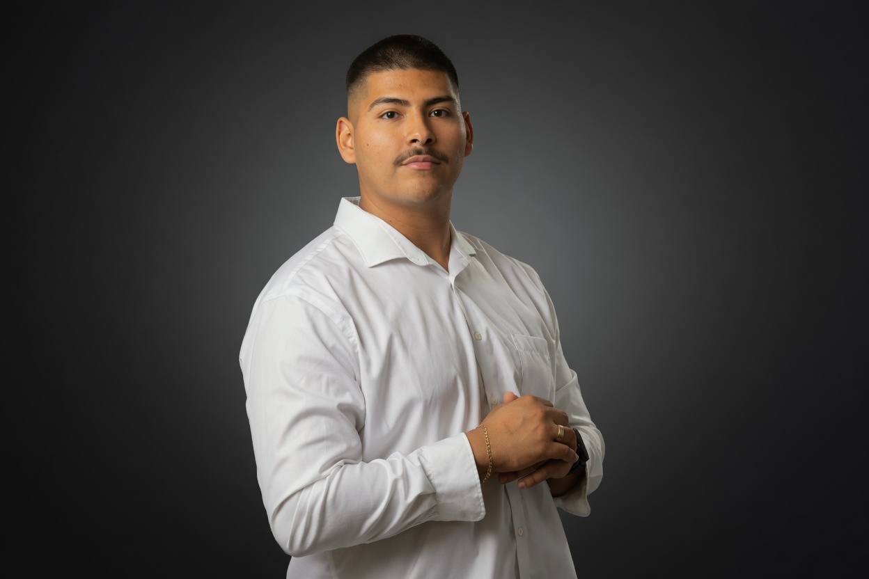 Leonardo Armas, luxury real estate advisor